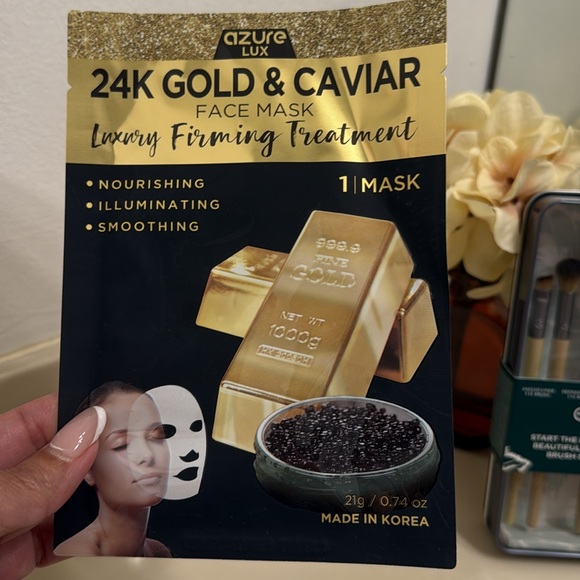 BUNDLE - EcoTools Makeup Brush Set.Mama Mia Eyeshadows.24K Gold Face Mask. - Picture 6 of 7